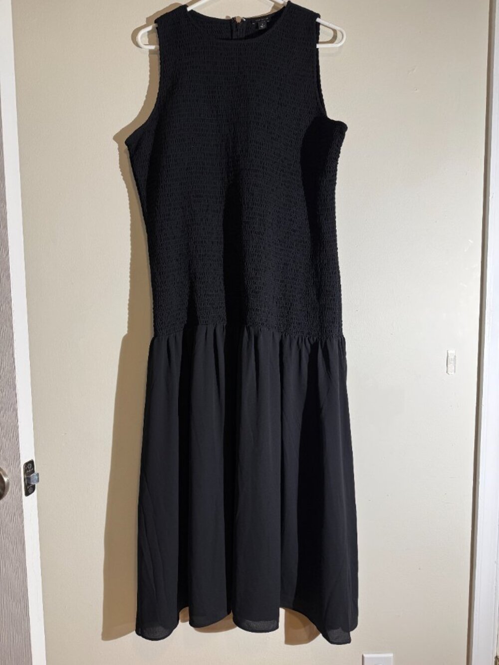 Ann Taylor Black Smocked Bodice Sleeveless Drop Waist Midi Dress | Size 16